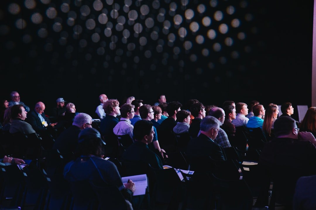 Hybrid Event Success: Your Blueprint for Engagement & ROI